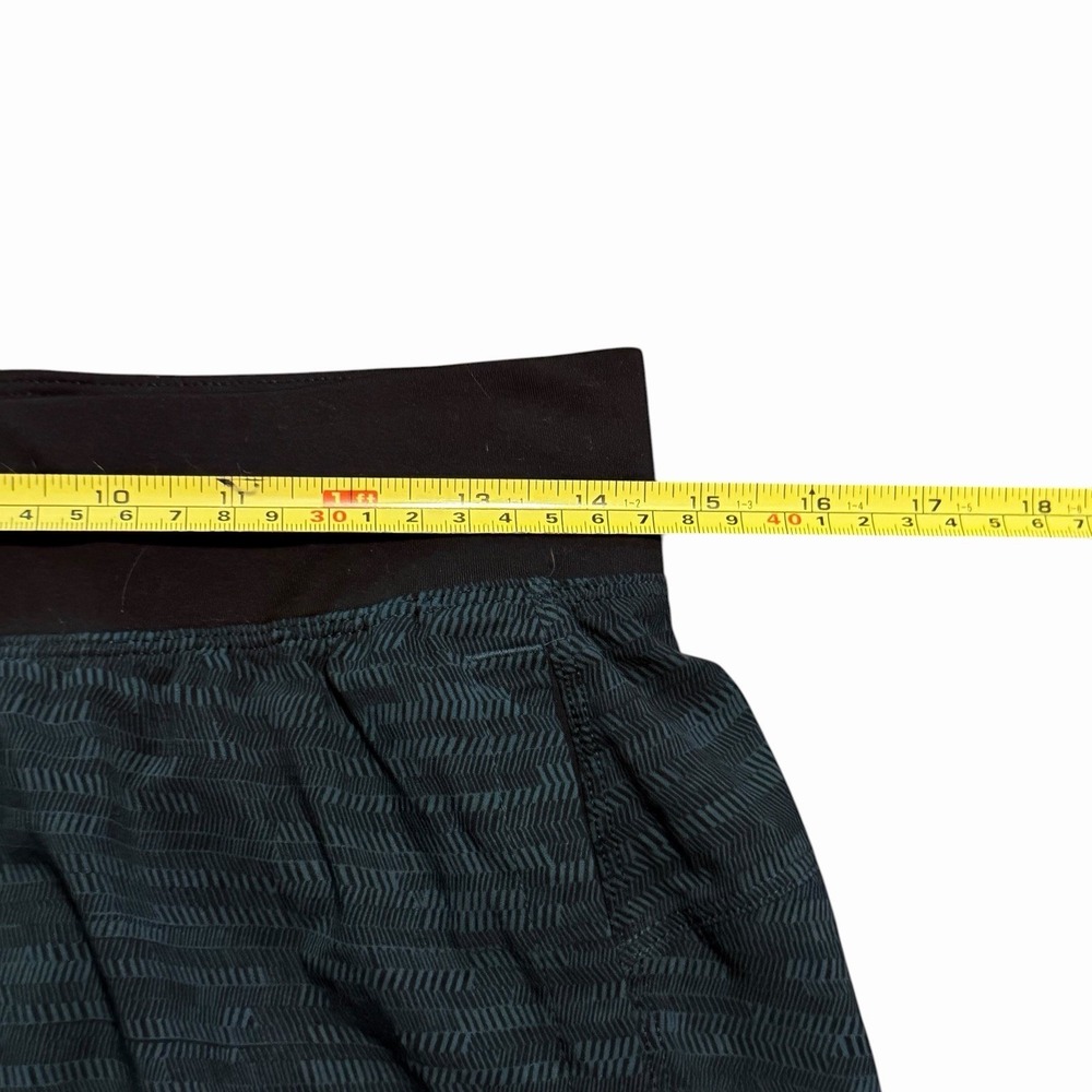 Lululemon T.H.E. 7" Lined Shorts Heathered Green & Black Men's Size M - Picture 6 of 7